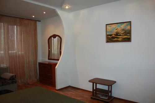 Apartments On Budennogo 17v