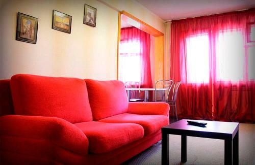 Dobrye Sutki Apartment On Mukhacheva 133