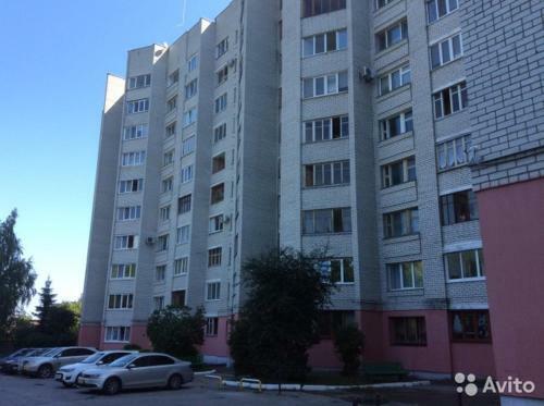 Apartment On Vali Safronovoy 75 Sk Varyag