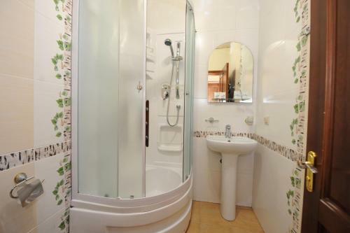 Kristall Hotel