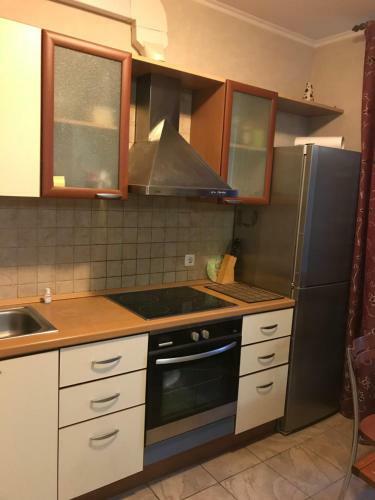 Apartment On Alanskaya 12