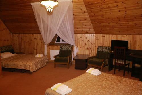 Hotel Snezhniy Bars Dombay