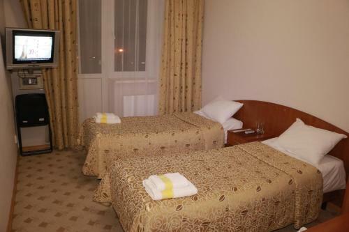Hotel Snezhniy Bars Dombay