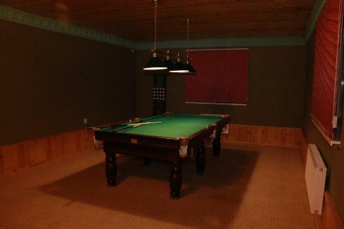 Hotel Snezhniy Bars Dombay