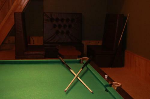 Hotel Snezhniy Bars Dombay