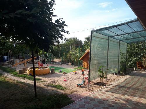 Hostal Guest House Uytniy Otdih C Det'mi