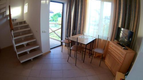 Hotel Kazachiy Bereg 1