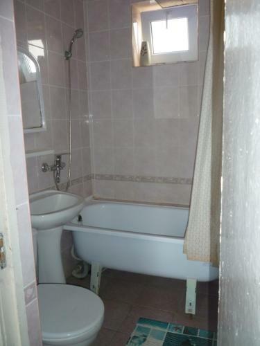 Hostal Guesthouse On Delegatskaya 82 A