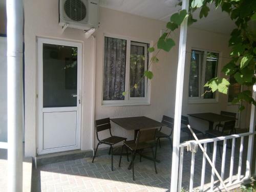 Hostal Viktoriya Guest House