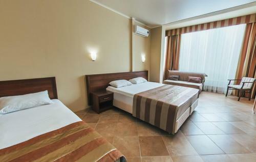 City Plaza Hotel