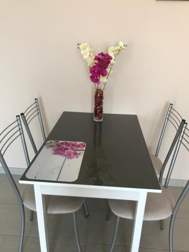 Apartamento Guest House On Kholostyakova 6