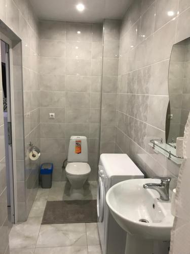 Apartamento Guest House On Kholostyakova 6
