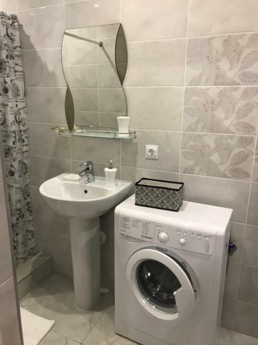 Apartamento Guest House On Kholostyakova 6