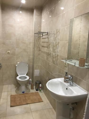 Apartamento Guest House On Kholostyakova 6