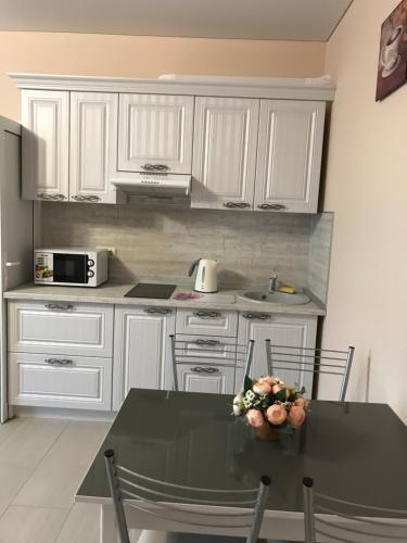 Apartamento Guest House On Kholostyakova 6