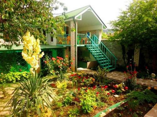 Hostal Guest House Uyutny Dvorik