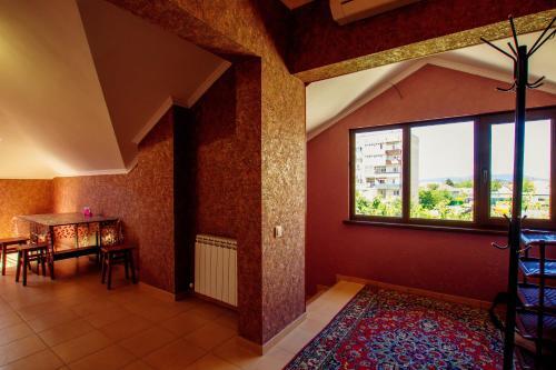Hostal Guest House On Kabardinskoy 1