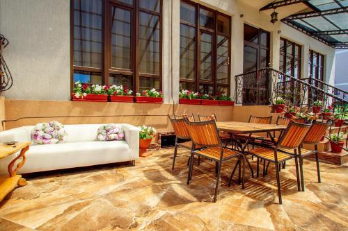 Hostal Guest House On Kabardinskoy 1