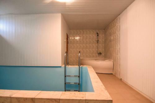 Hostal Guest House "golubaya Laguna"