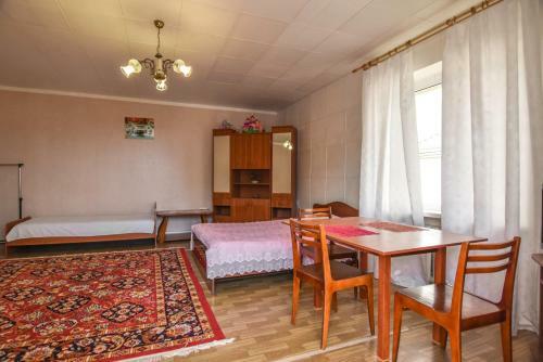 Hostal Guest House "golubaya Laguna"