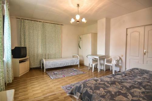Hostal Guest House "golubaya Laguna"