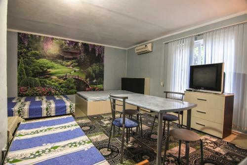 Hostal Guest House "golubaya Laguna"