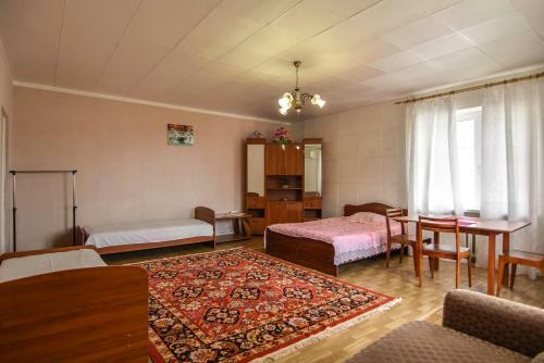 Hostal Guest House "golubaya Laguna"