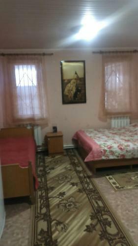 Hostal Above The River Guest House