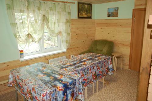 Lodge Dobriy Dom Guest House