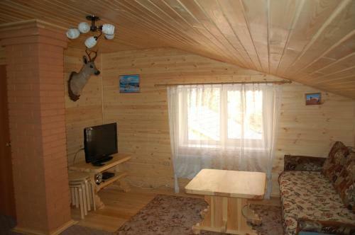 Lodge Dobriy Dom Guest House