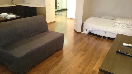 Apartment At Metro Prospekt Victory