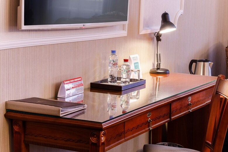 Hotel Dinastiya