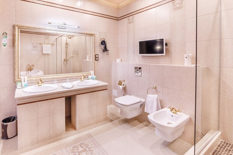 Hotel Dinastiya