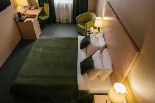 Avrora Business Hotel And Spa