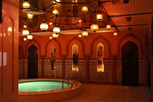 Avrora Business Hotel And Spa