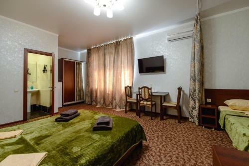 Hostal Zarya Guest House