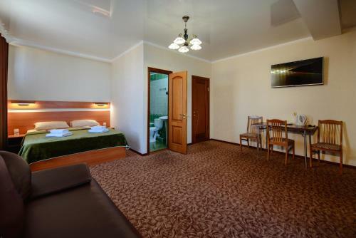 Hostal Zarya Guest House