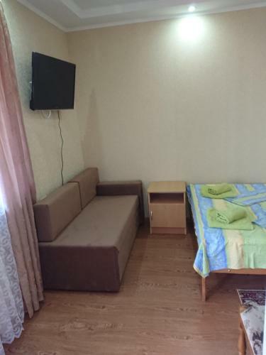 Hostal Guest House Lazurit Yug