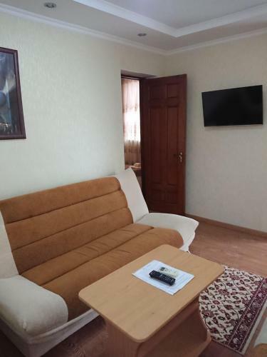 Hostal Guest House Lazurit Yug