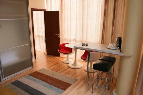 Laza Hall Hotel