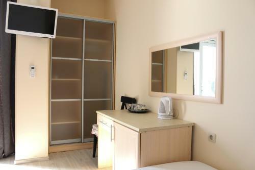 Laza Hall Hotel