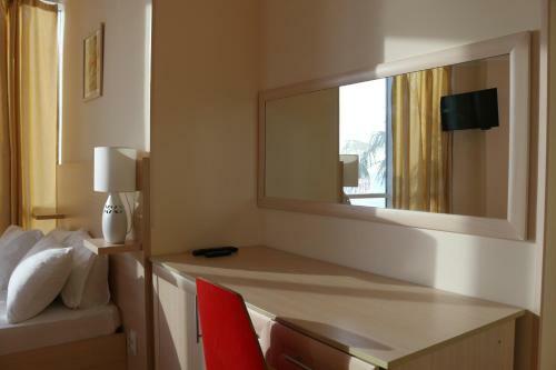 Laza Hall Hotel