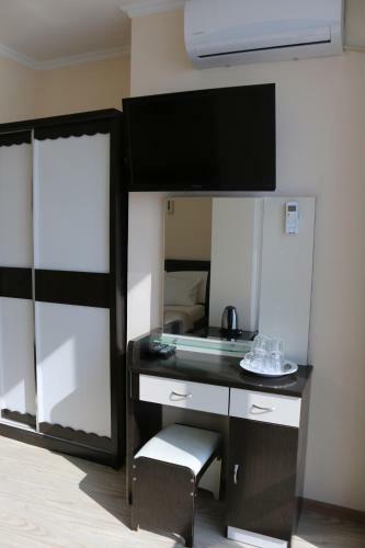 Laza Hall Hotel