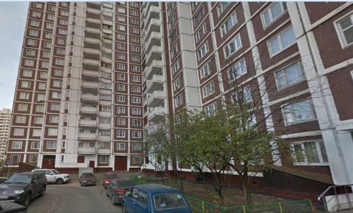 Apartments Near Metro Mitino