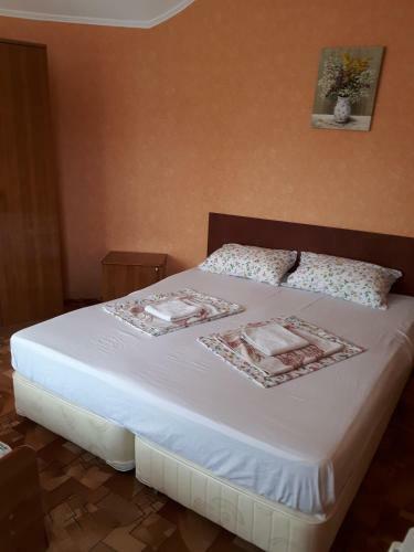 Hostal Guesthouse Lotos
