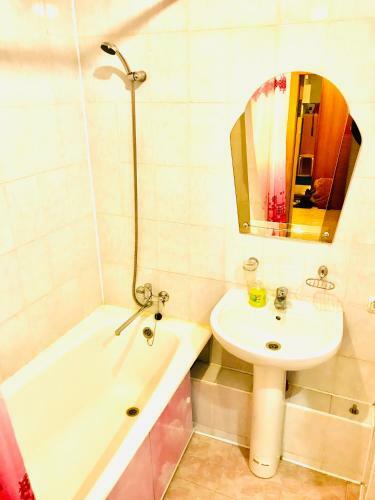 Apartment On Studencheskaya Street 12 (cehtre, Lyadova Square)