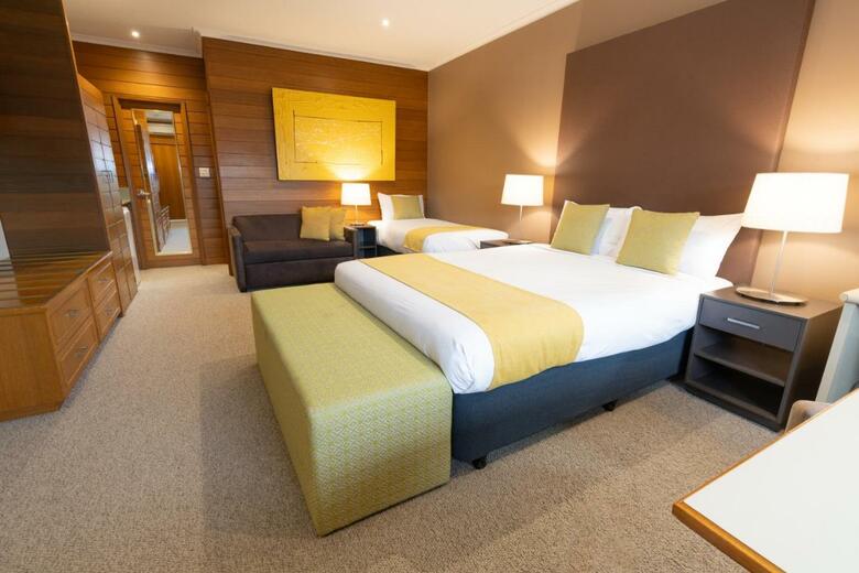 Hotel Sovereign Park Motor Inn