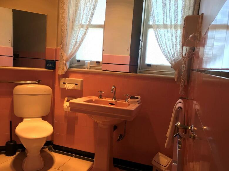 Hotel Sovereign Park Motor Inn