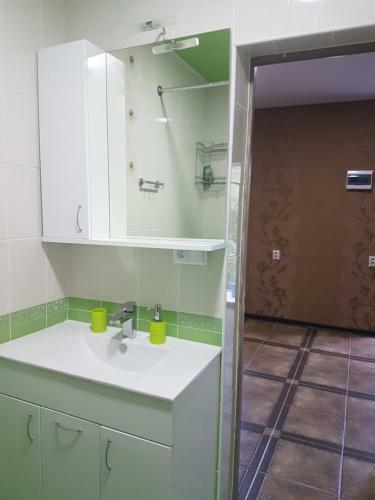 Hostal Guest House On Rubakho