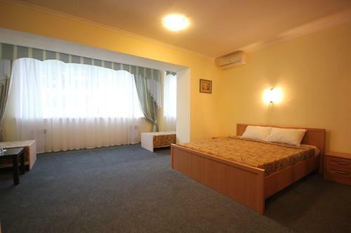 Hostal Solnechniy Guest House